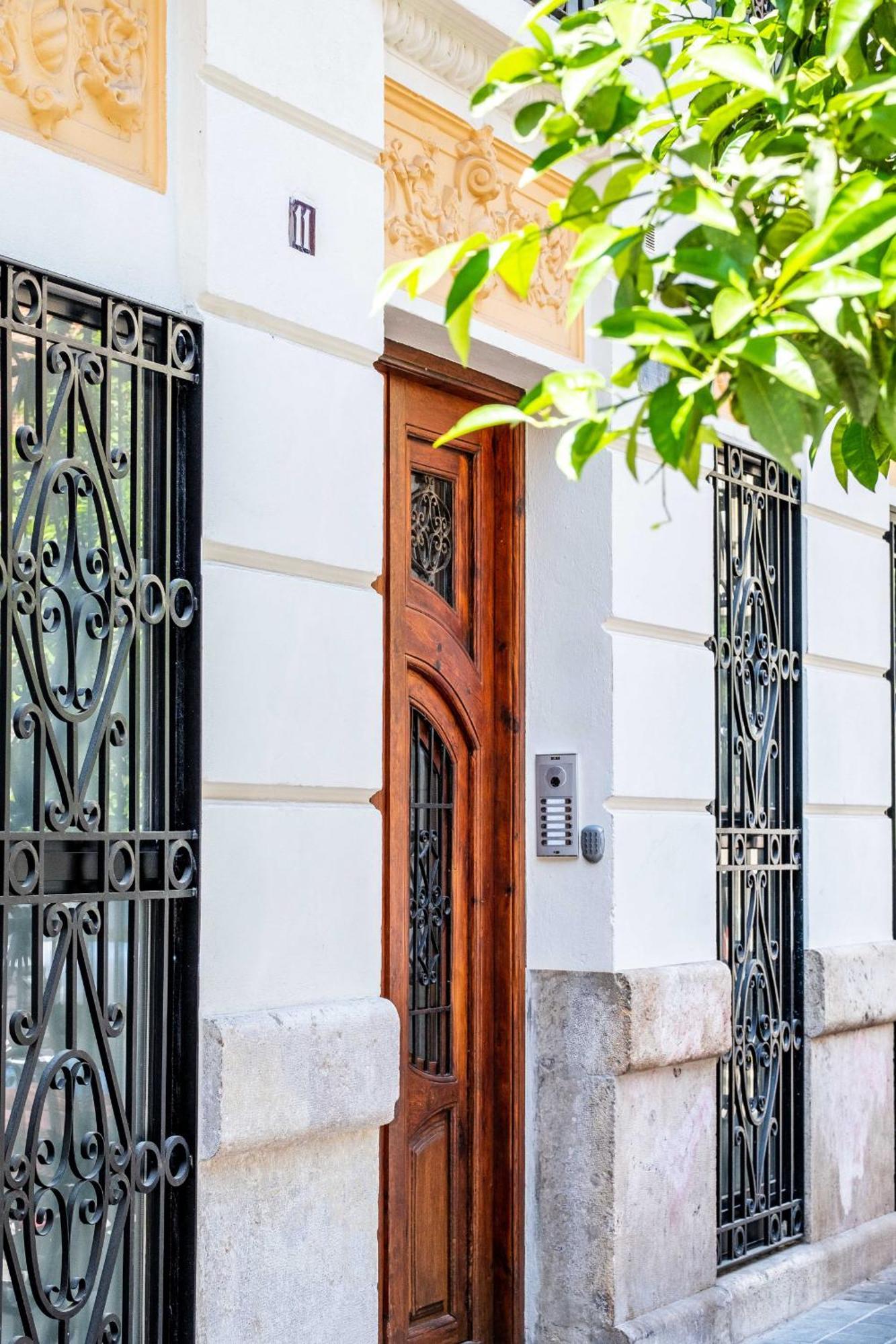 Amazing With Afun And Friendly Atmosphere Appartement Valence